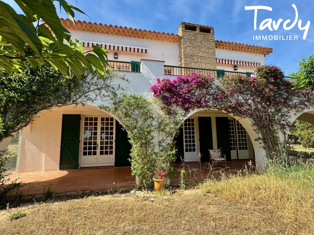 Villa ancienne Vue mer - 83740 LA CADIERE D'AZUR - La Cadire-d'Azur