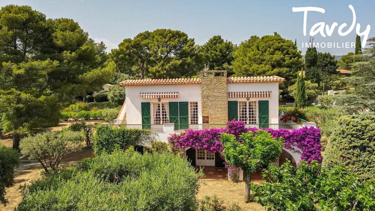 Villa ancienne Vue mer - 83740 LA CADIERE D'AZUR - La Cadire-d'Azur