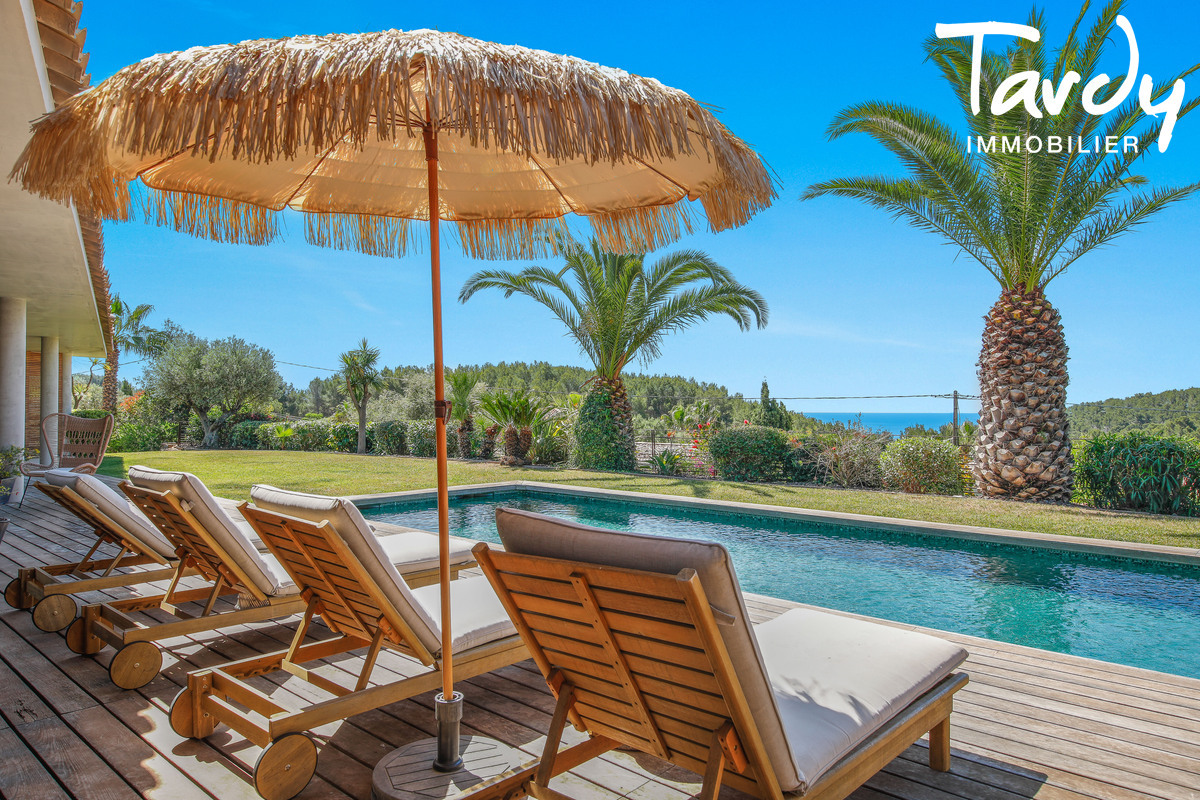 Villa Vue Mer plain-pied - 83150 BANDOL - Bandol - Piscine et vue mer - 83150 Bandol