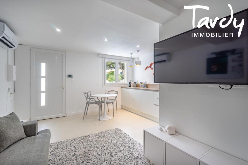 Villa rcente - Plusieurs appartements - 13260 CASSIS - Cassis