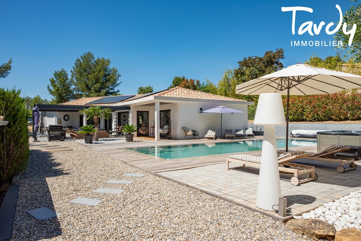 Villa contemporaine de plain-pied - 83270 SAINT-CYR SUR MER - Saint-Cyr-sur-Mer