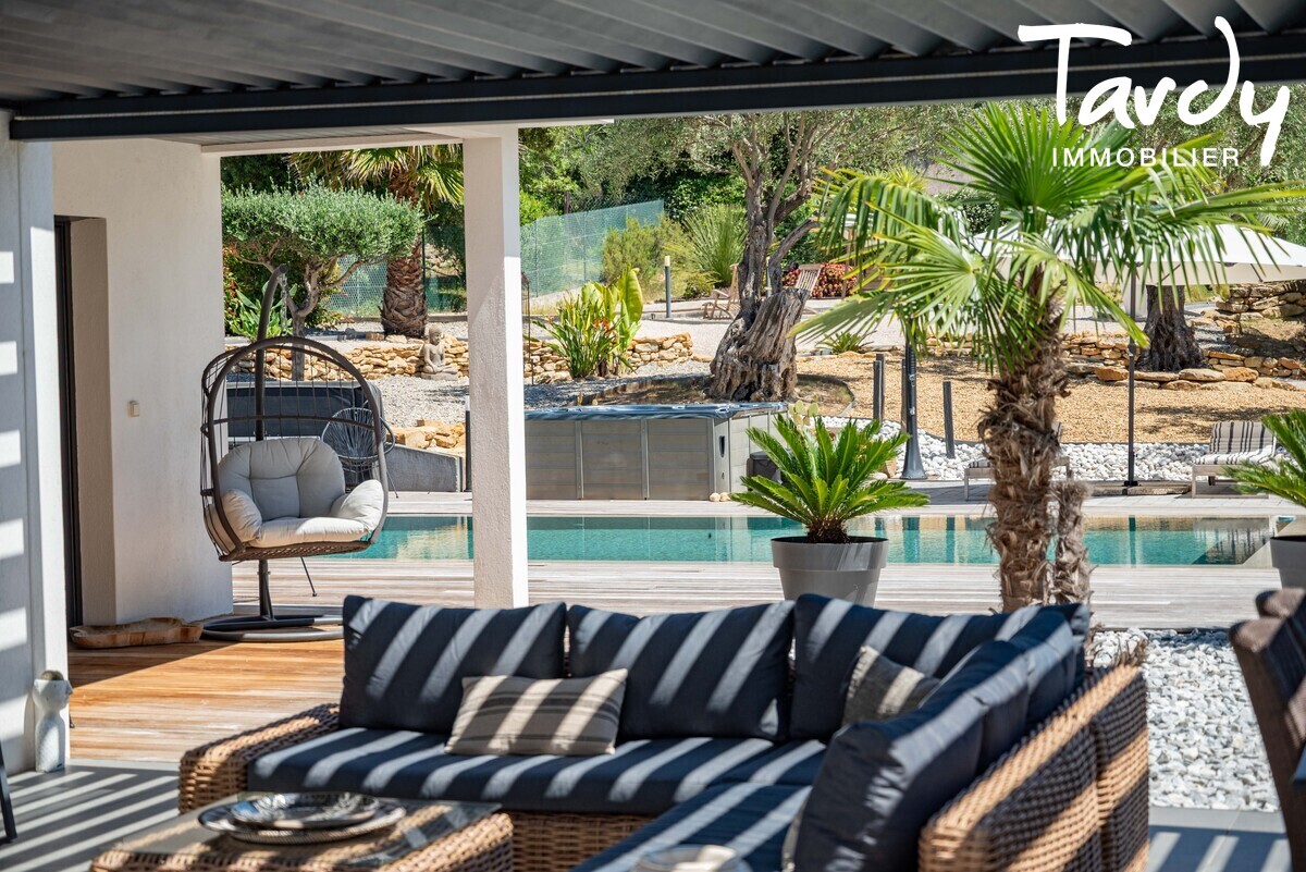 Villa contemporaine de plain-pied - 83270 SAINT-CYR SUR MER - Saint-Cyr-sur-Mer