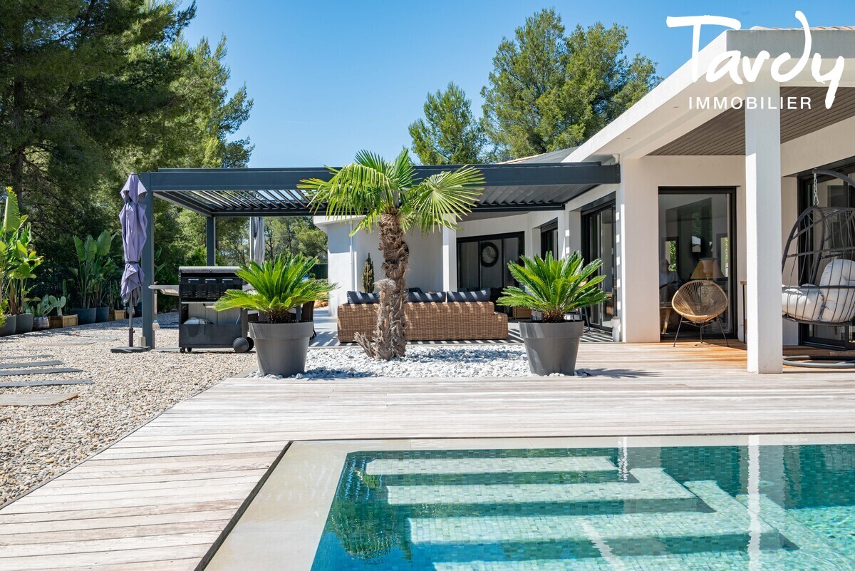 Villa contemporaine de plain-pied - 83270 SAINT-CYR SUR MER - Saint-Cyr-sur-Mer