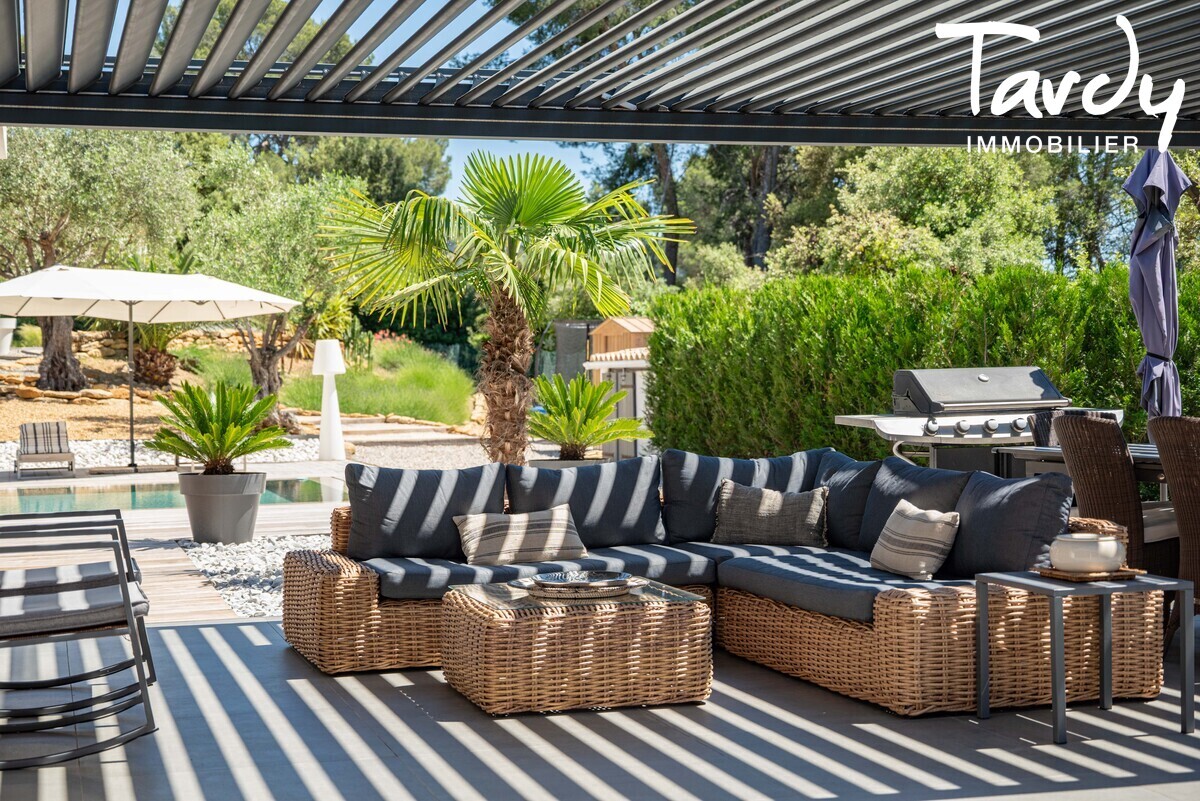 Villa contemporaine de plain-pied - 83270 SAINT-CYR SUR MER - Saint-Cyr-sur-Mer - Villa moderne plain pied tardy st cyr sur mer 83270