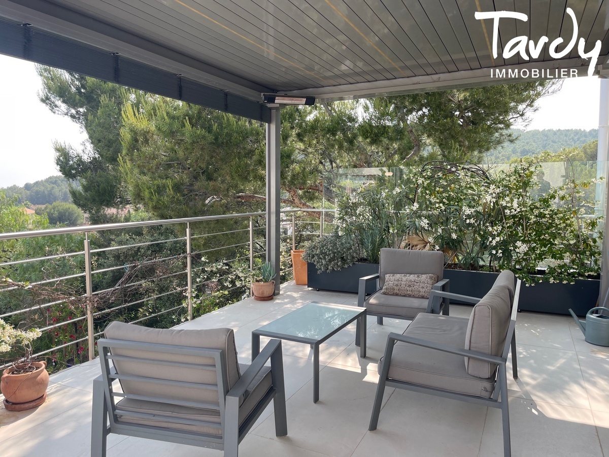 Villa de charme entirement rnove, proche port et plages - 83150 BANDOL - Bandol - PATTE BLANCHE