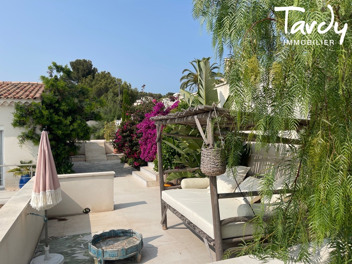 Villa de charme entirement rnove, proche port et plages - 83150 BANDOL - Bandol