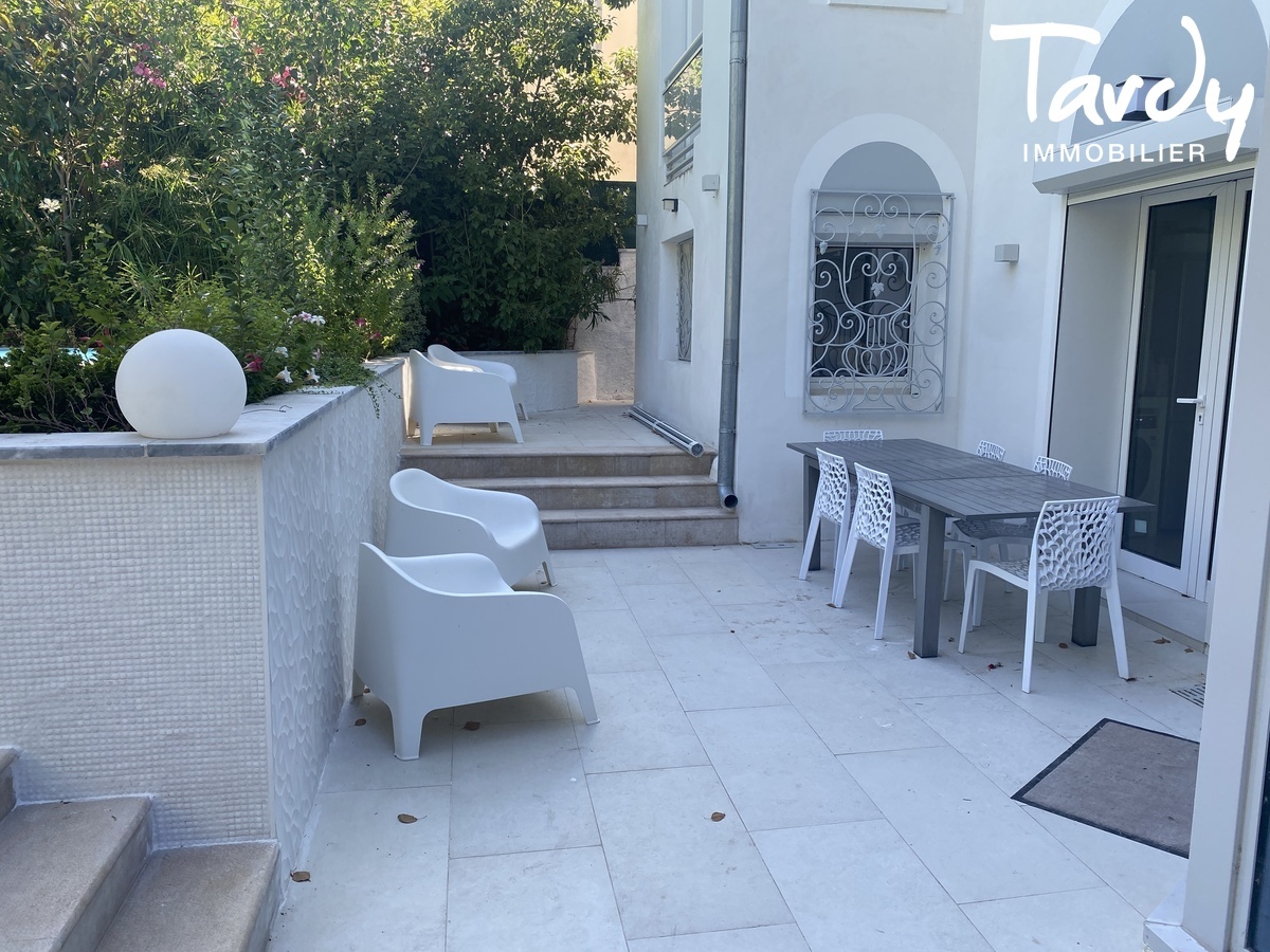 Villa Art D�co dans r�sidence securis�e - 13008 MARSEILLE - Marseille