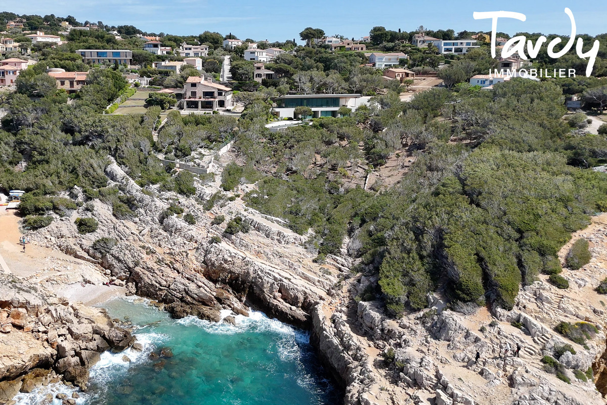 Villa d'architecte face � la mer - 83270 SAINT CYR SUR MER - Saint-Cyr-sur-Mer