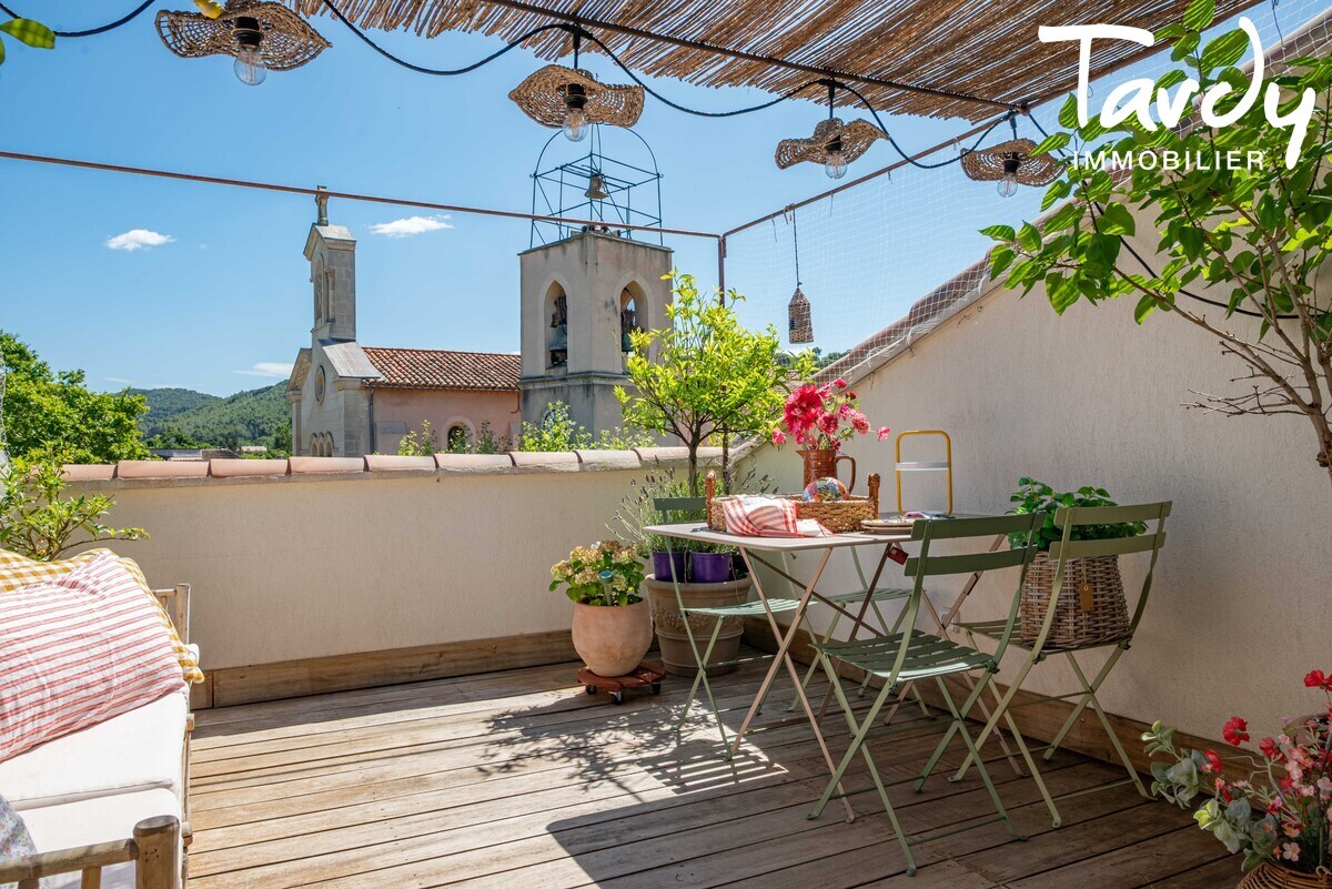 Immeuble - Centre du village - 83270 SAINT-CYR-SUR-MER - Saint-Cyr-sur-Mer