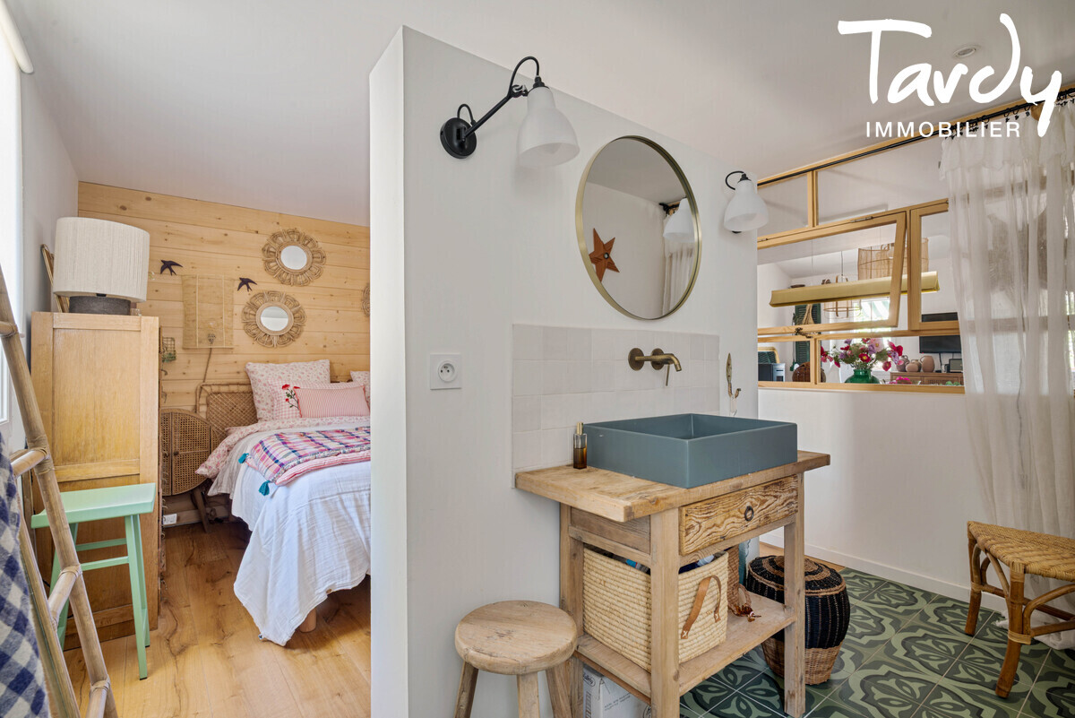 Immeuble - Centre du village - 83270 SAINT-CYR-SUR-MER - Saint-Cyr-sur-Mer
