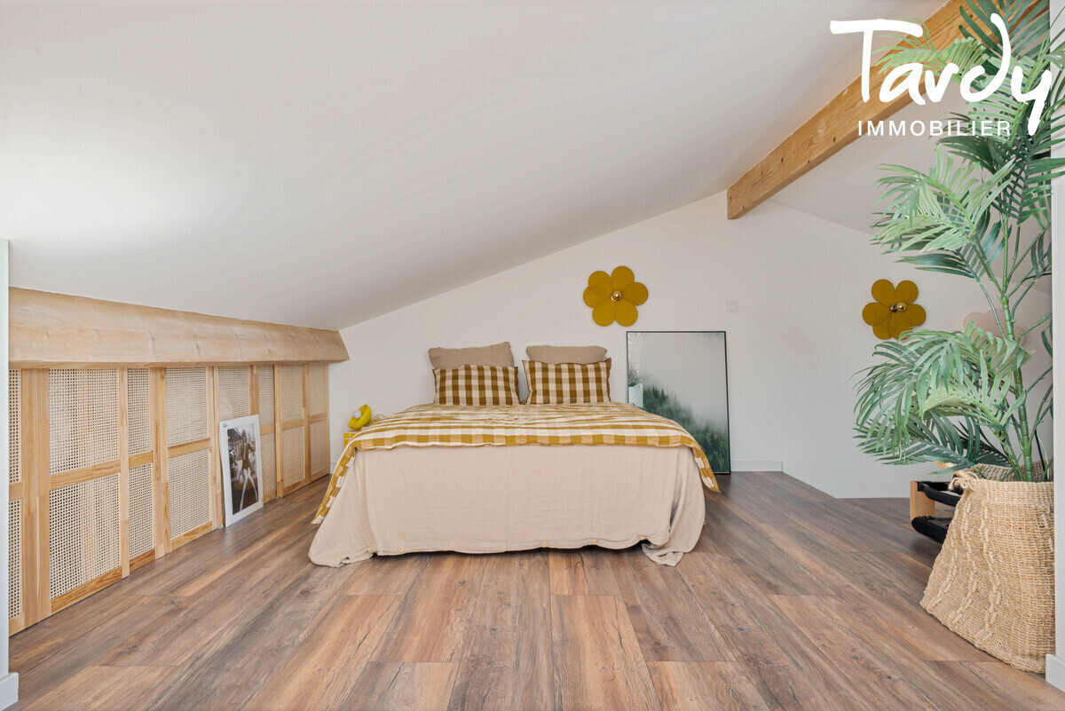 Immeuble - Centre du village - 83270 SAINT-CYR-SUR-MER - Saint-Cyr-sur-Mer