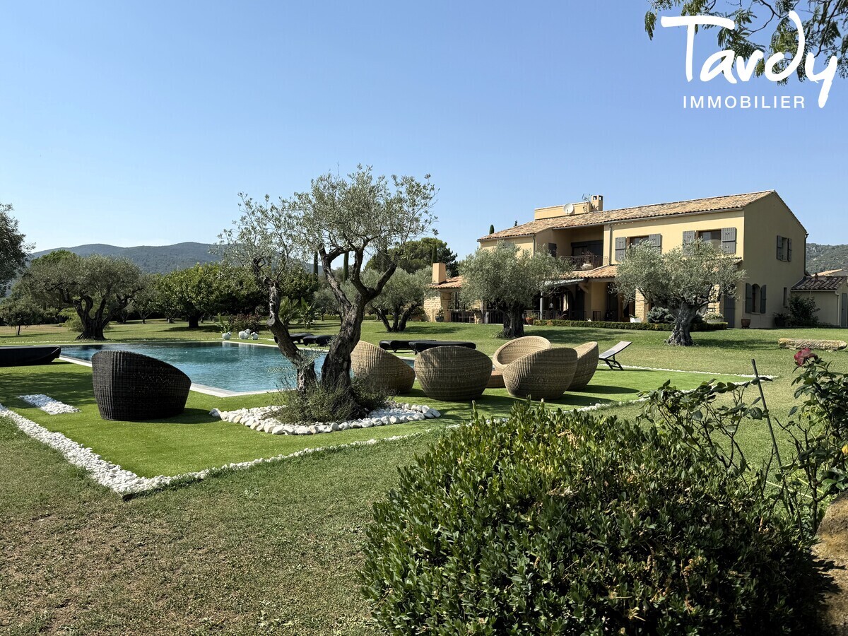 Proprit emplacement d'exception - 84160 Lourmarin - Lourmarin - Villa d'exception  Lourmarin - 84160 Lourmarin - Tardy-Immobilier