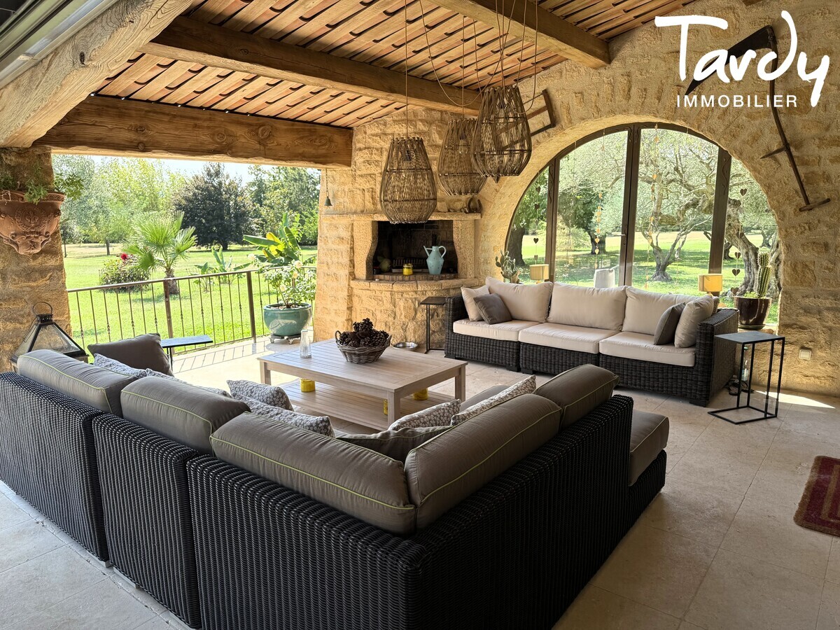 Proprit emplacement d'exception - 84160 Lourmarin - Lourmarin