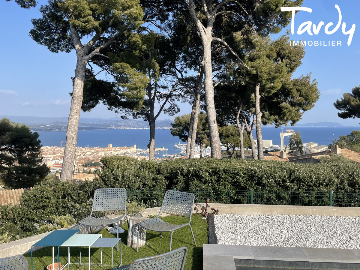 Villa contemporaine, pleine vue mer et village - 13600 LA CIOTAT - La Ciotat