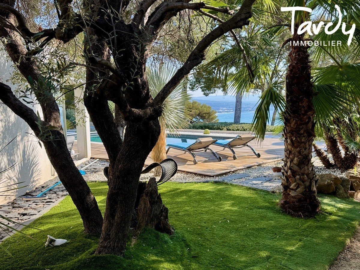 Villa contemporaine, pleine vue mer et village - 13600 LA CIOTAT - La Ciotat