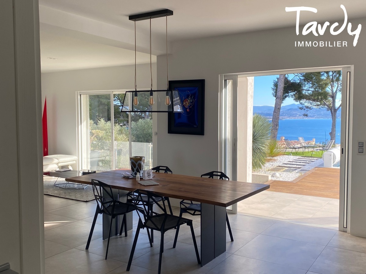 Villa contemporaine, pleine vue mer et village - 13600 LA CIOTAT - La Ciotat