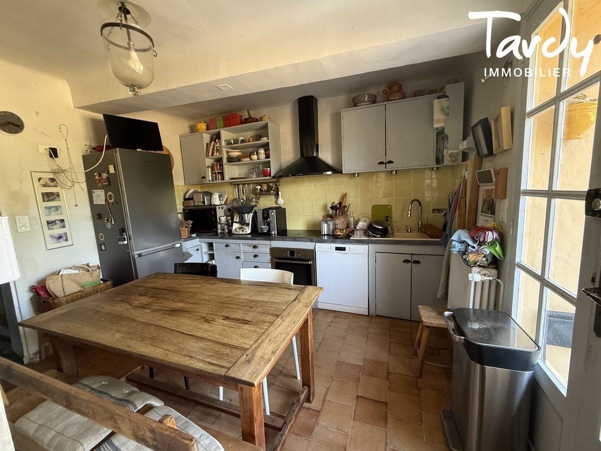 Bastide dexception en Provence - 84240 La Tour d'Aigues - La Tour-d'Aigues