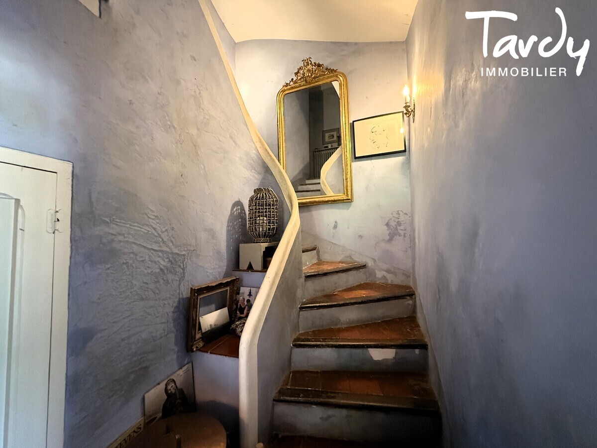 Bastide dexception en Provence - 84240 La Tour d'Aigues - La Tour-d'Aigues