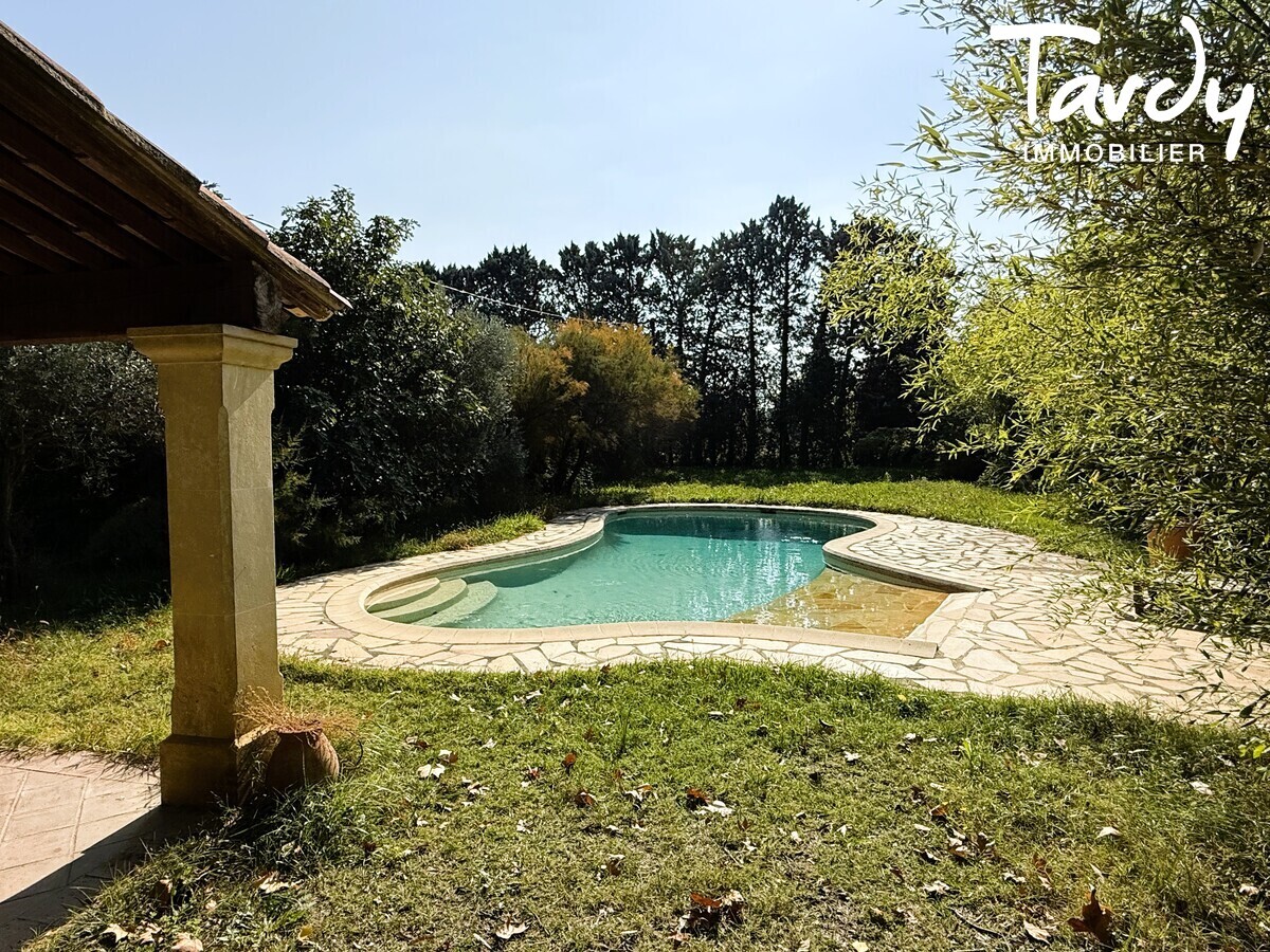 Bastide dexception en Provence proche Lourmarin - 84160 LOURMARIN - La Tour-d'Aigues