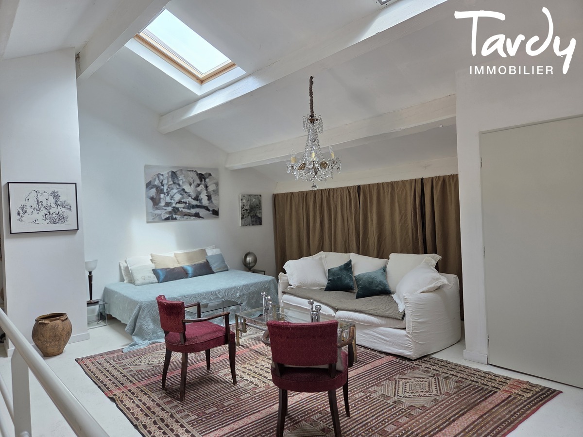 Maison de hameau - proche commodits, non isole - 84580 OPPEDE - Oppde