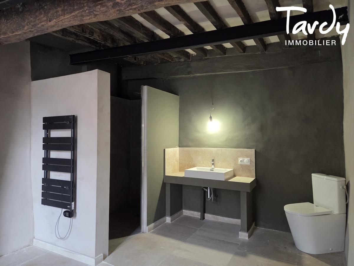 Maison de caractre - toutes commodits - Saint saturnin les Apt - Saint-Saturnin-ls-Apt