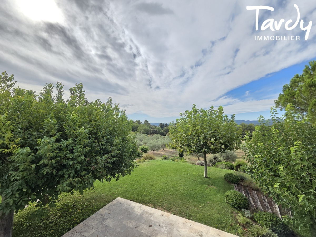 Mas en pierre - environnement exceptionnel - 84360 LAURIS - Lourmarin