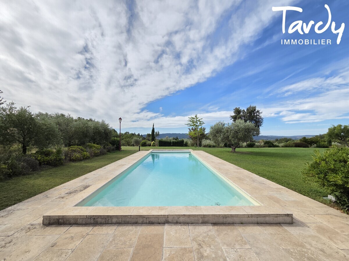 Mas en pierre - environnement exceptionnel - 84360 LAURIS - Lourmarin