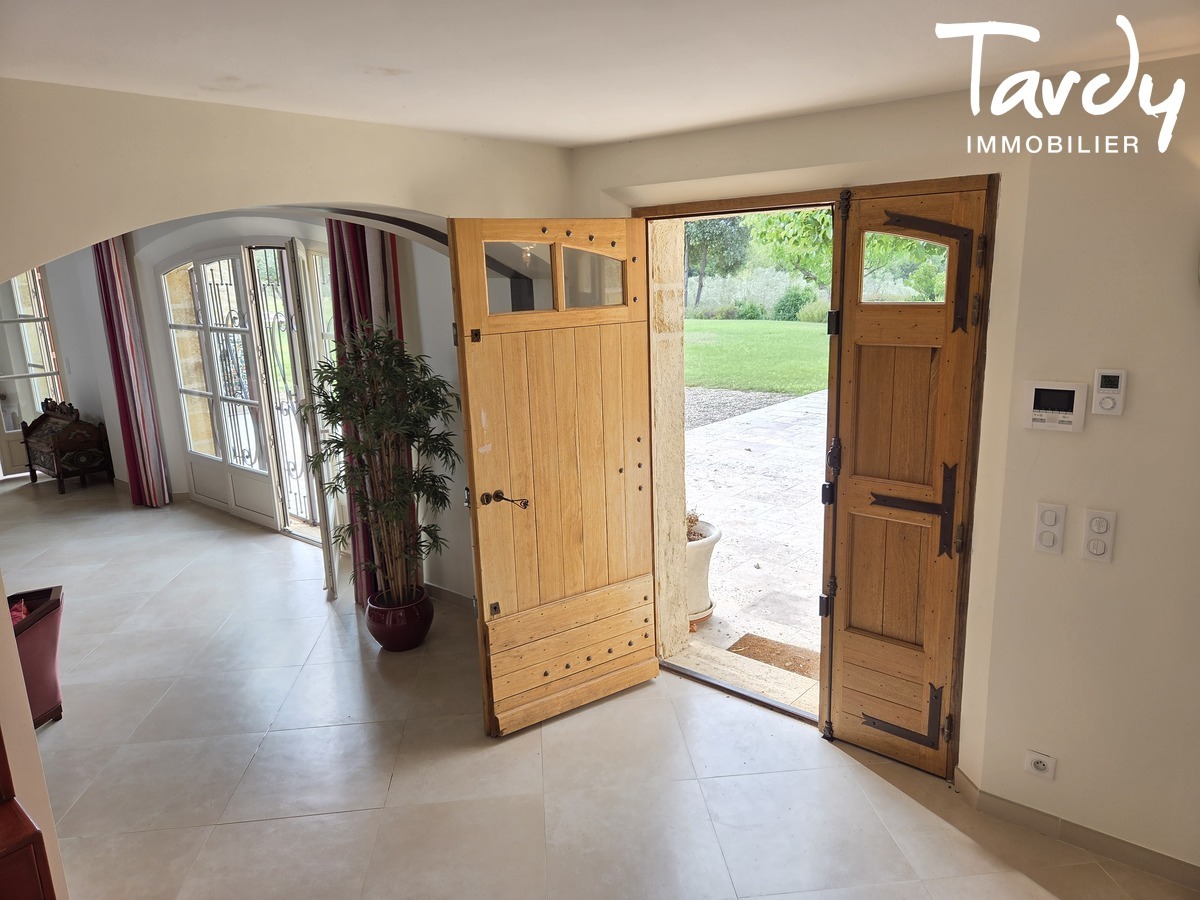 Mas en pierre - environnement exceptionnel - 84360 LAURIS - Lourmarin
