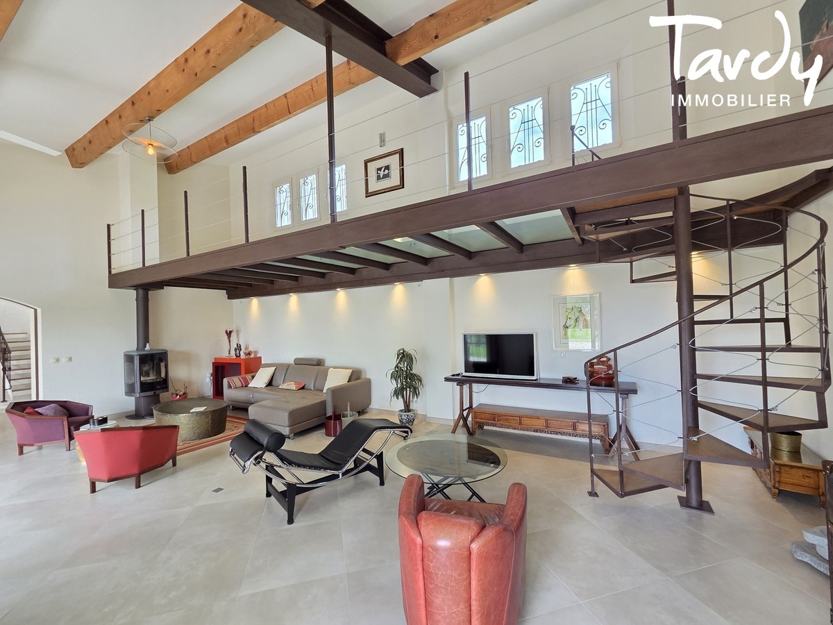 Mas en pierre - environnement exceptionnel - 84360 LAURIS - Lourmarin