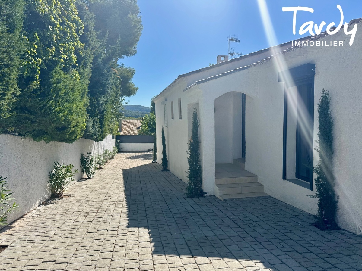 Villa de Charme avec garage - Aperu Mer - 13260 CASSIS - Cassis