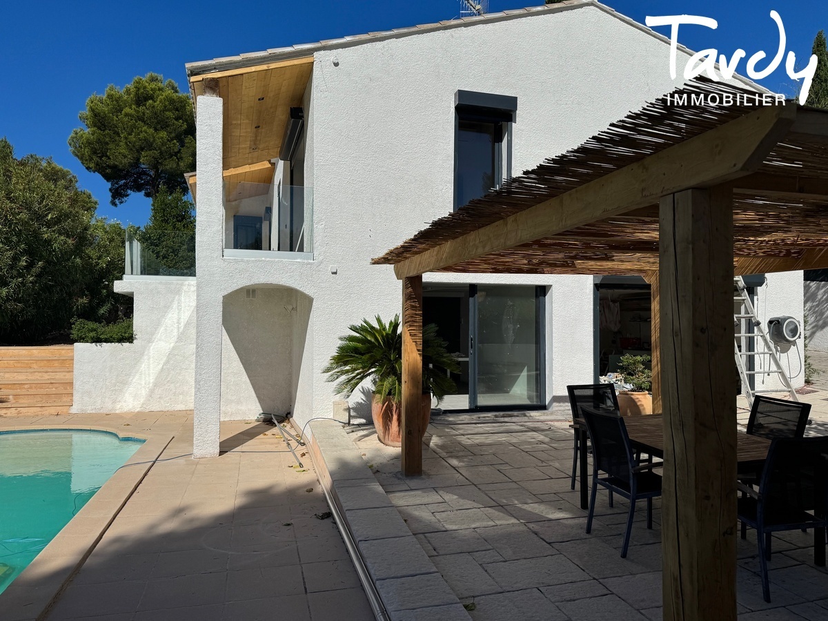 Villa de Charme avec garage - Aperu Mer - 13260 CASSIS - Cassis