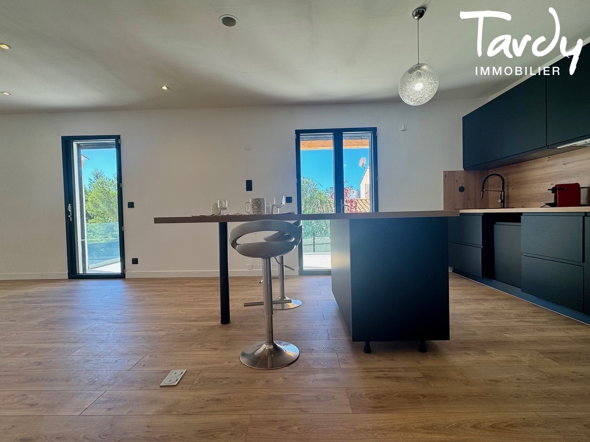 Villa de Charme avec garage - Aperu Mer - 13260 CASSIS - Cassis