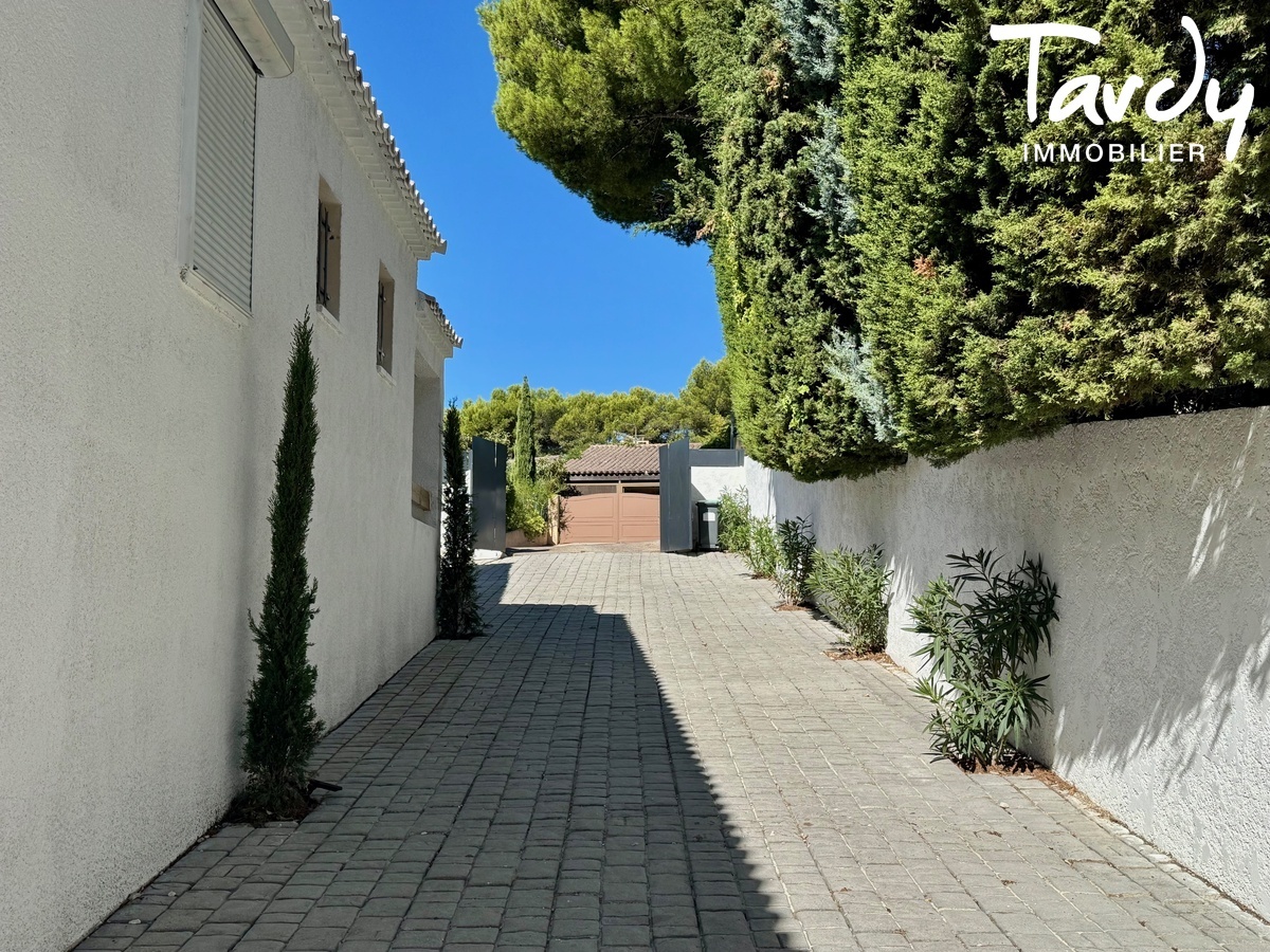 Villa de Charme avec garage - Aperu Mer - 13260 CASSIS - Cassis