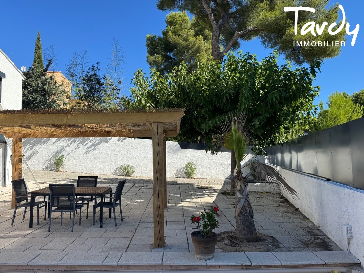 Villa de Charme avec garage - Aperu Mer - 13260 CASSIS - Cassis