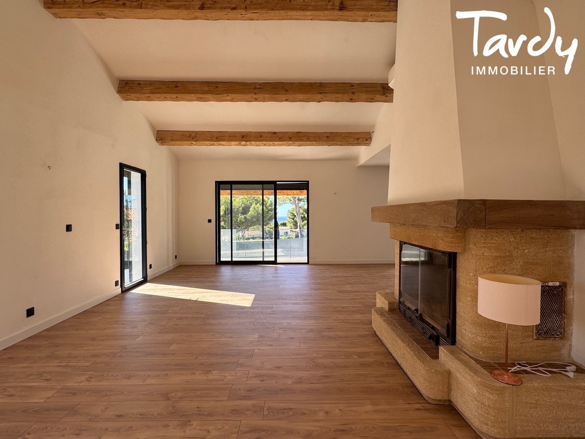 Villa de Charme avec garage - Aperu Mer - 13260 CASSIS - Cassis
