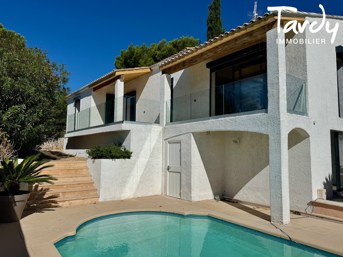 Villa de Charme avec garage - Aperu Mer - 13260 CASSIS - Cassis