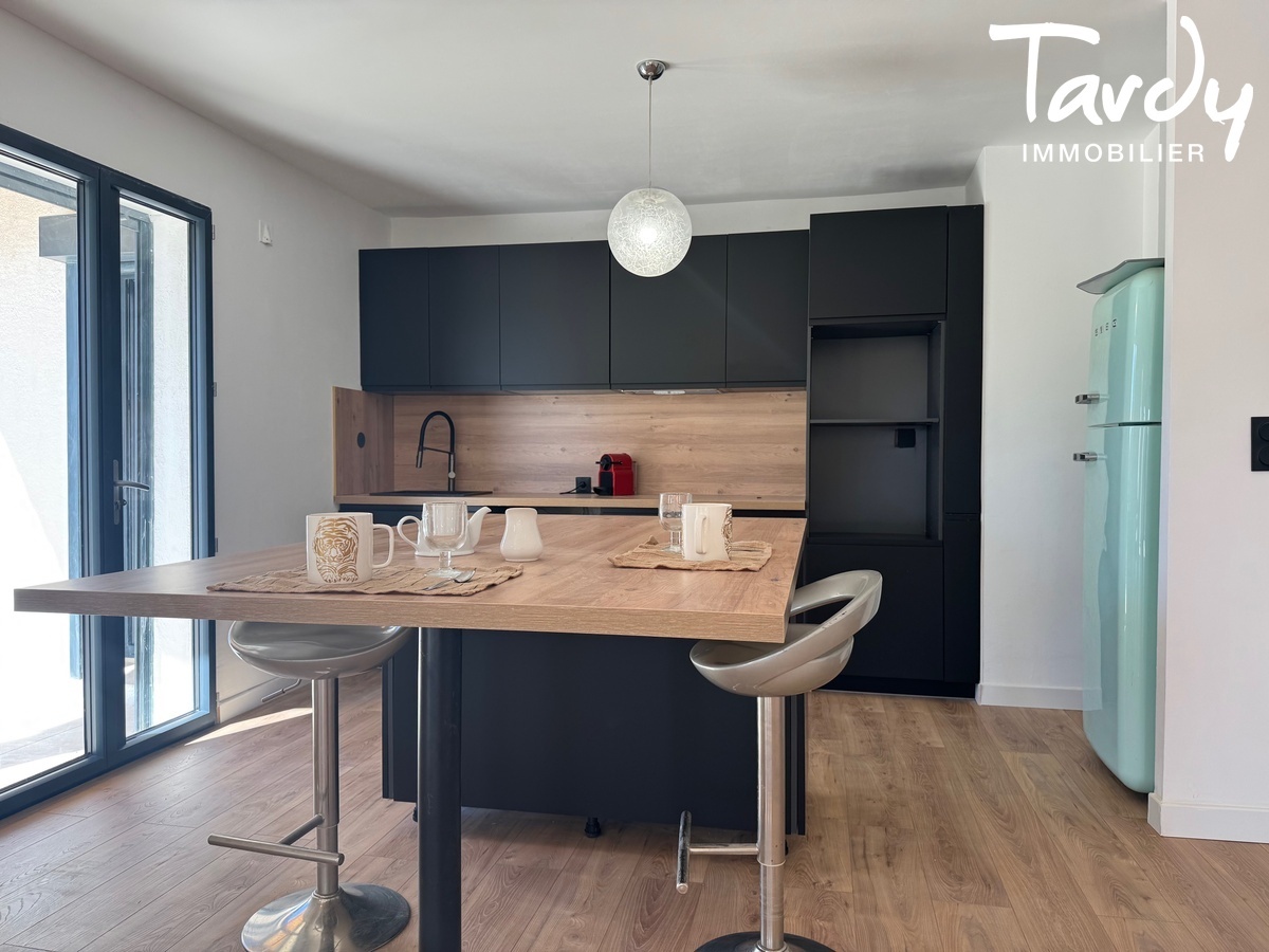 Villa de Charme avec garage - Aperu Mer - 13260 CASSIS - Cassis