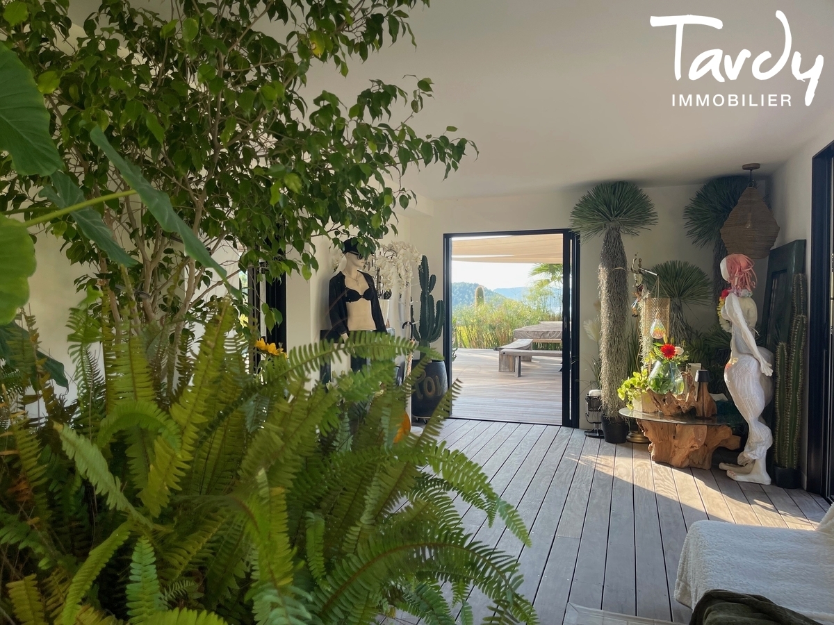Proprit d'exception, vue panoramique mer et collines - 83270 SAINT-CYR SUR MER - Saint-Cyr-sur-Mer - CHARME