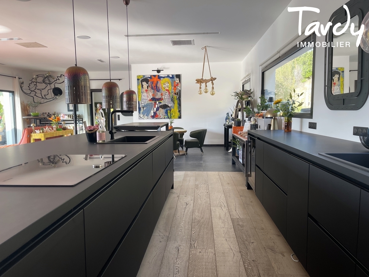 Proprit d'exception, vue panoramique mer et collines - 83270 SAINT-CYR SUR MER - Saint-Cyr-sur-Mer