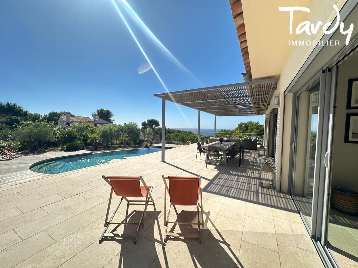 Domaine Port d'Alon, Villa vue et accs mer - 83270 SAINT- CYR- SUR MER - Saint-Cyr-sur-Mer - Villa contemporaine vue mer domaine prt d'alon 83270