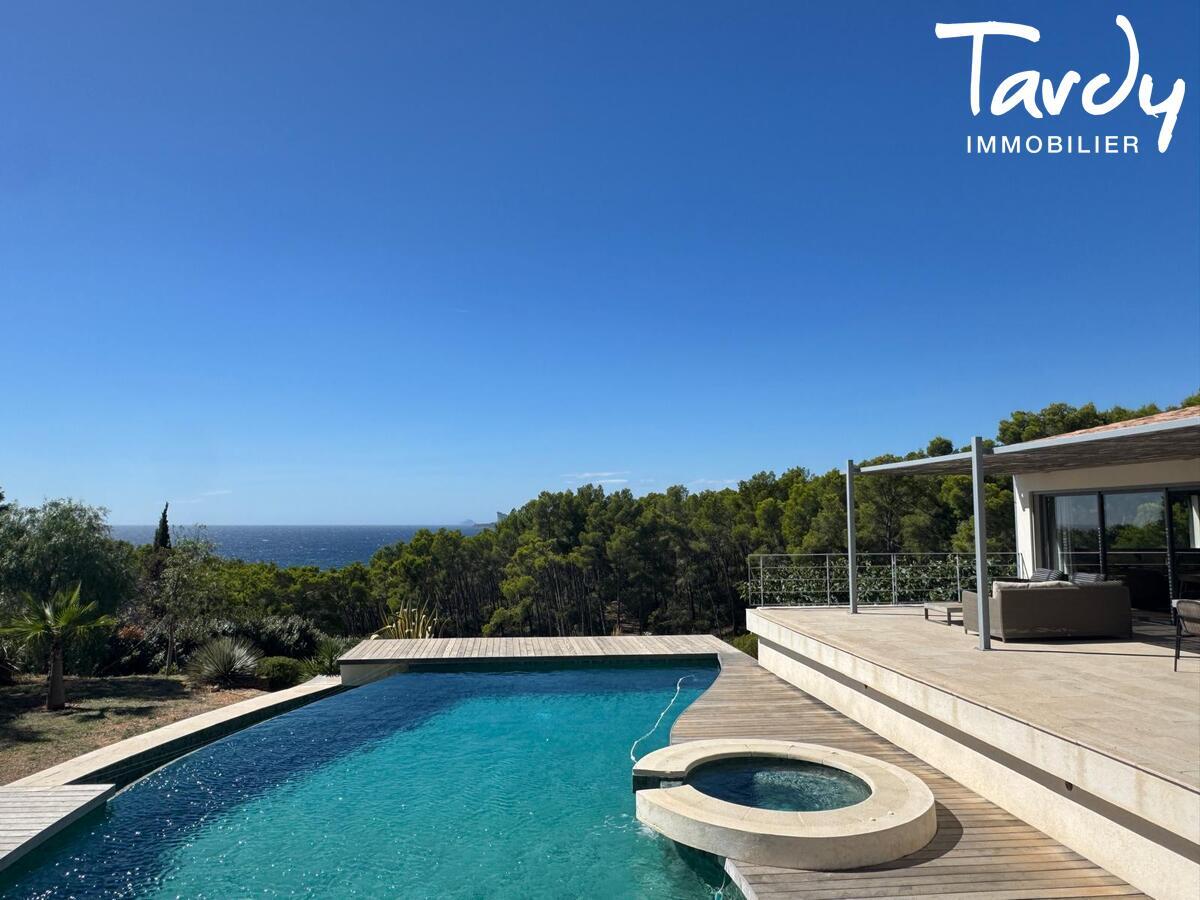 Domaine Port d'Alon, Villa vue et accs mer - 83270 SAINT- CYR- SUR MER - Saint-Cyr-sur-Mer