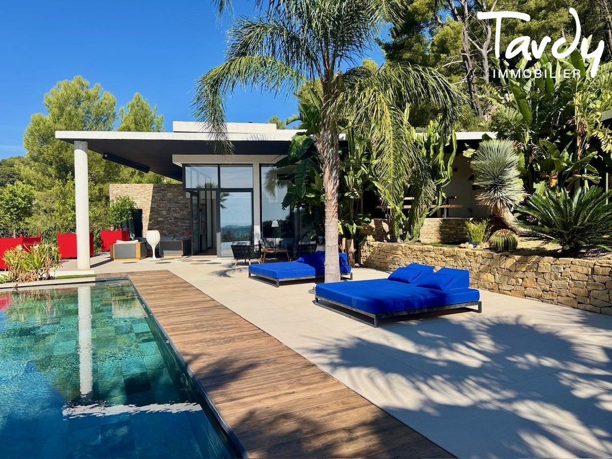 Villa contemporaine - Vue d�gag�e - 83200 TOULON - Toulon