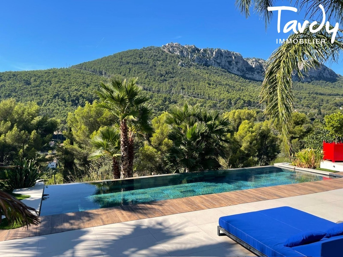 Villa contemporaine - Vue d�gag�e - 83200 TOULON - Toulon