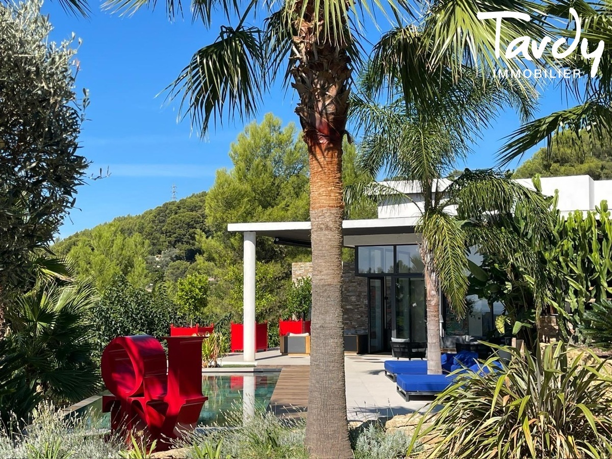 Villa contemporaine - Vue d�gag�e - 83200 TOULON - Toulon
