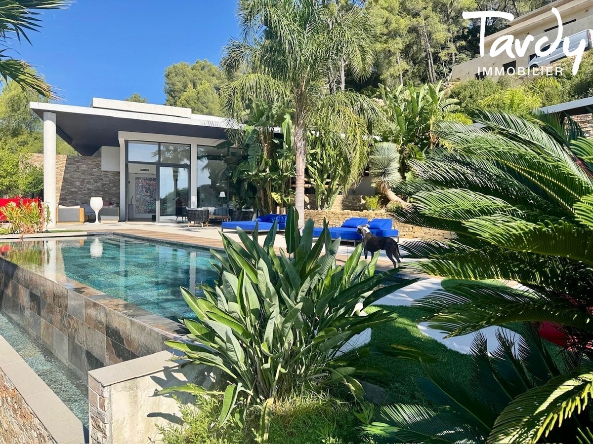 Villa contemporaine - Vue d�gag�e - 83200 TOULON - Toulon