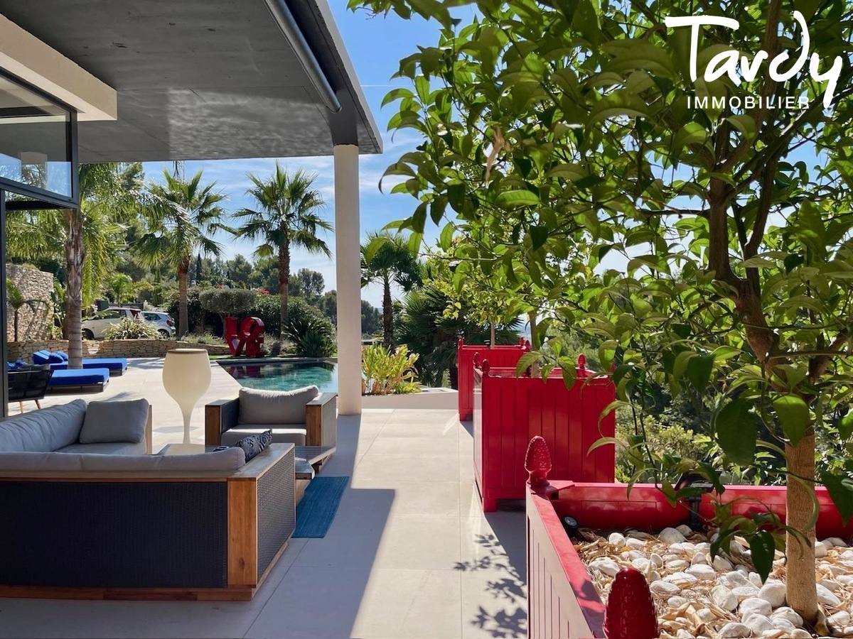 Villa contemporaine - Vue d�gag�e - 83200 TOULON - Toulon