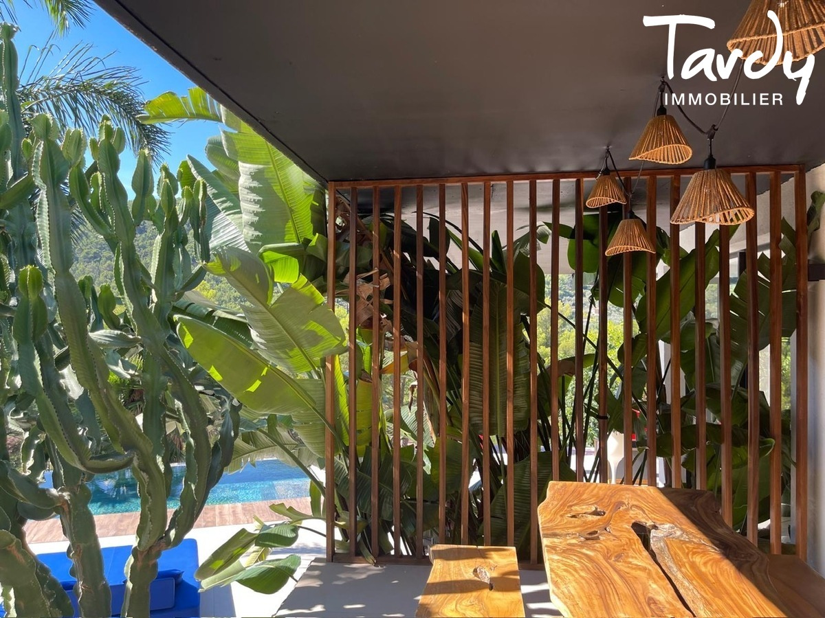 Villa contemporaine - Vue d�gag�e - 83200 TOULON - Toulon