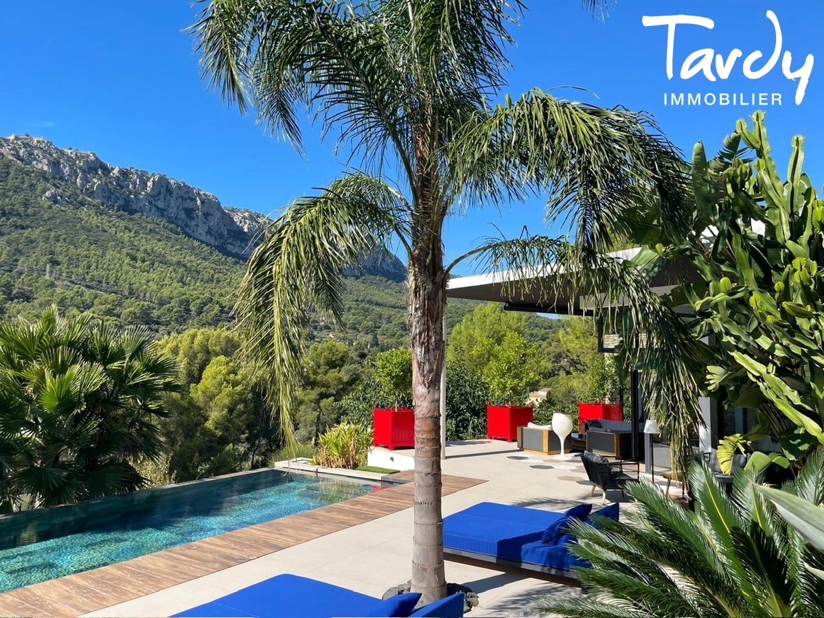 Villa contemporaine - Vue d�gag�e - 83200 TOULON - Toulon