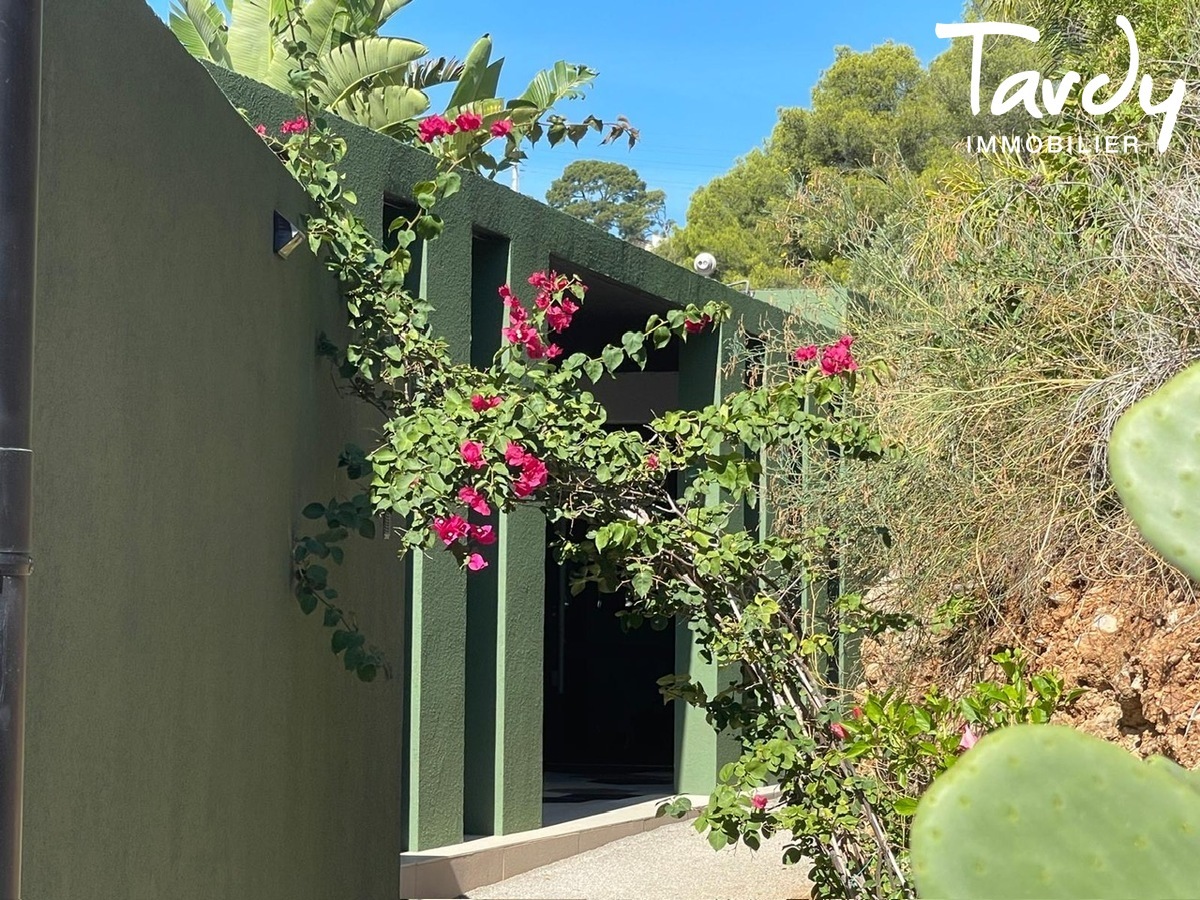 Villa contemporaine - Vue d�gag�e - 83200 TOULON - Toulon