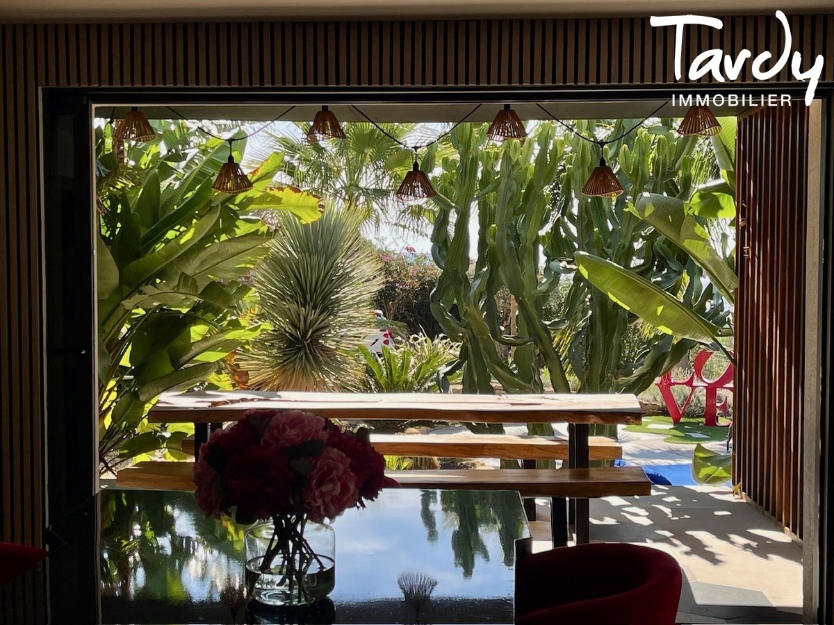 Villa contemporaine - Vue d�gag�e - 83200 TOULON - Toulon